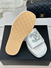 SLIPPERS THICK SOLE IN WHITE SATIN