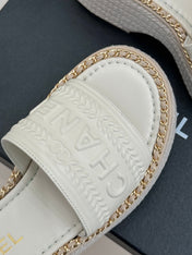 THICK SOLE WEDGE SLIPPERS IN WHITE CALFSKIN