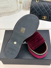 THICK SOLE WEDGE SLIPPERS IN MAROON RED VELVET