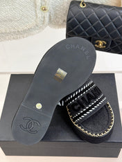 THICK SOLE WEDGE SLIPPERS IN BLACK DENIM FABRIC