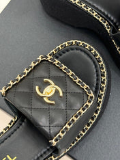 THICK-SOLED CHAIN HEART SLIPPER IN BLACK LAMBSKIN