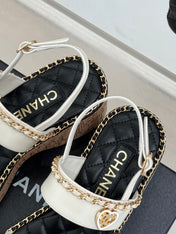 THICK-SOLED CHAIN HEART SANDAL IN WHITE LAMBSKIN