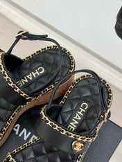 THICK-SOLED CHAIN HEART SANDAL IN BLACK LAMBSKIN