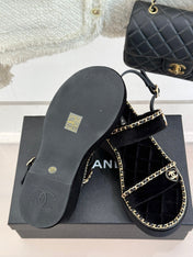 THICK-SOLED CHAIN HEART SANDAL IN BLACK VELVET