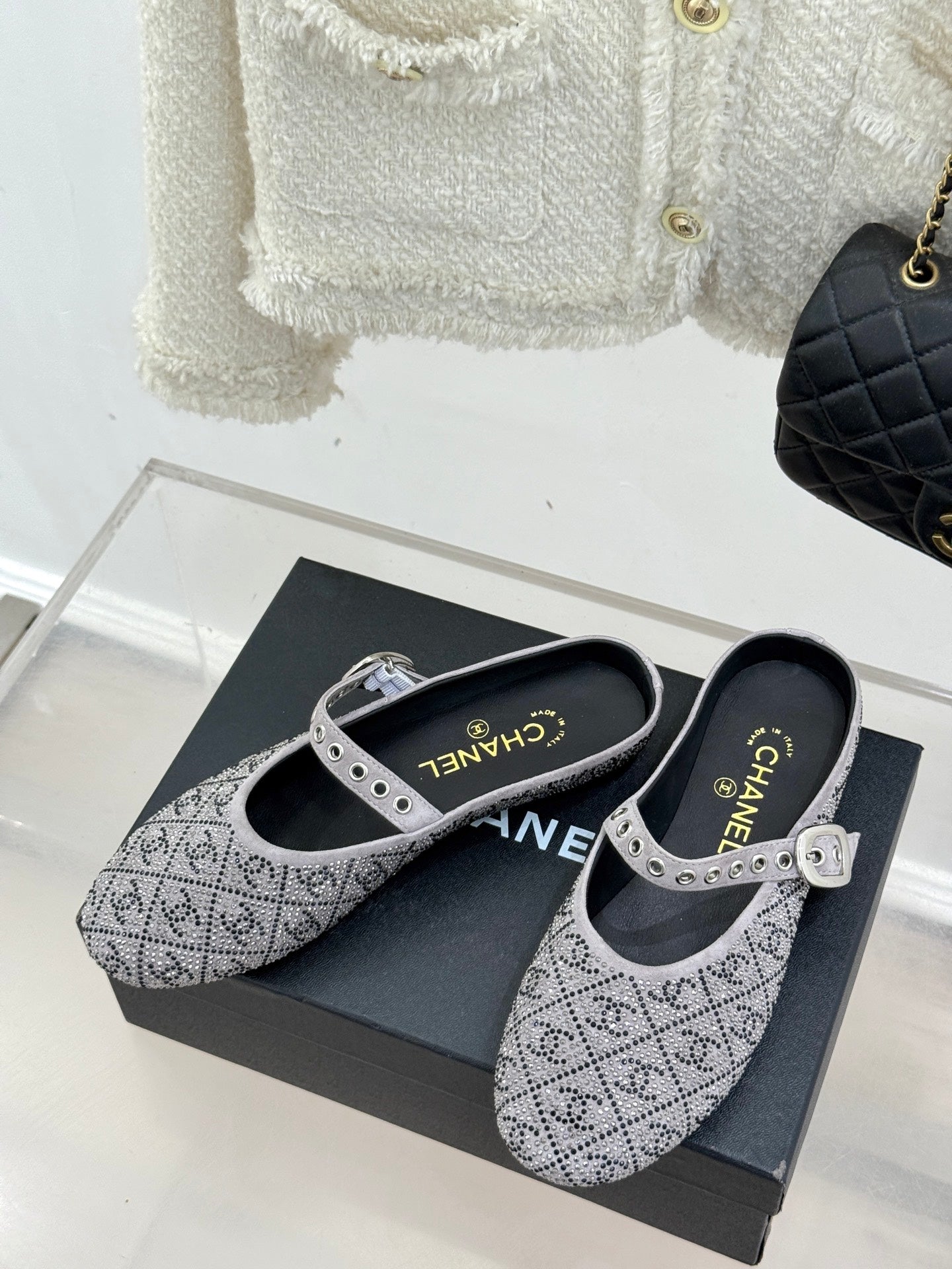 CC FLAT MULES 25SS IN GREY EMBELLISHED WITH RHINESTONES