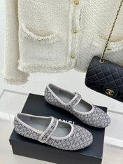 CC FLAT MARY JANE 25SS IN GREY EMBELLISHED WITH RHINESTONES