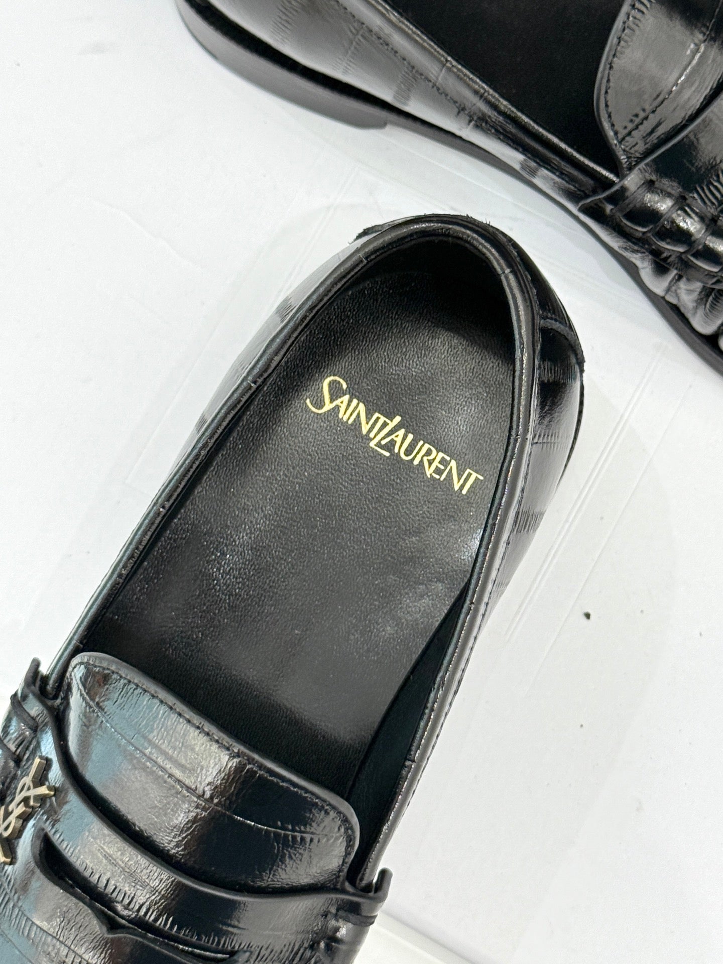 YSL 25S LOAFERS IN BLACK EMBOSSED LAMBSKIN