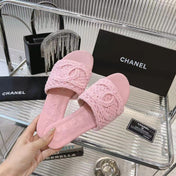 SLIPPERS LIGHT PINK SHEEPSKIN