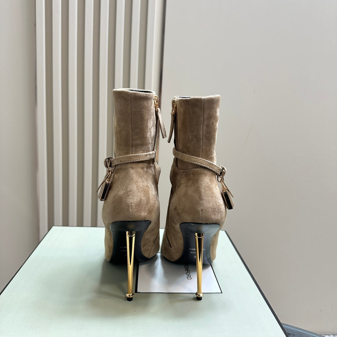 PADLOCK 10 CM ANKLE BOOTS IN TAN BROWN SUEDE