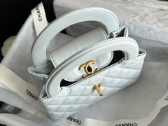 CHANEL VINTAGE KELLY 25S 19 CM IN PASTEL MINT GREEN LAMBSKIN WITH GOLD HARDWARE