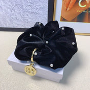 SCRUNCHIE EMBELLISHED PEARL IN BLACK VELVET GOLD TAG LOGO 136817