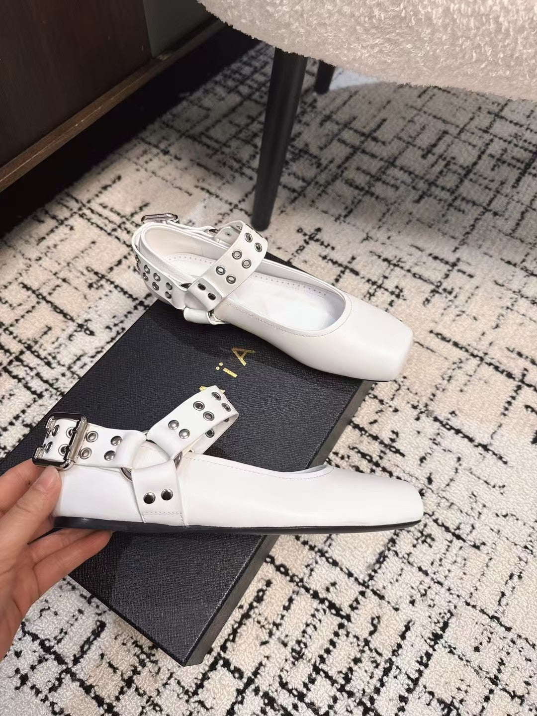 BIKER BALLET FLATS IN WHITE CALFSKIN