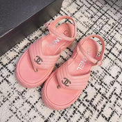 THICK-SOLED THONG SANDAL IN BRIGHT PINK LAMBSKIN