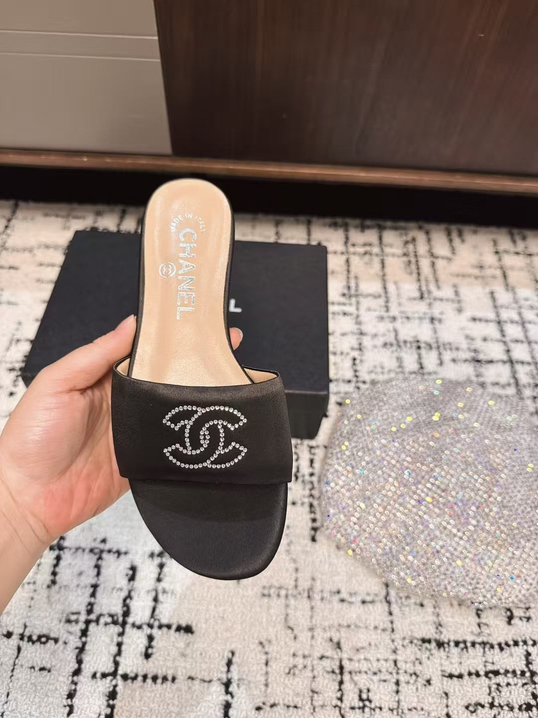 SLIPPERS IN BLACK SATIN MIX CALFSKIN