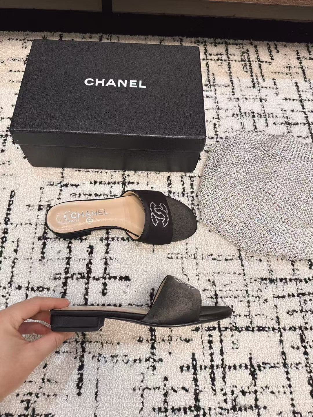 SLIPPERS IN BLACK SATIN MIX CALFSKIN