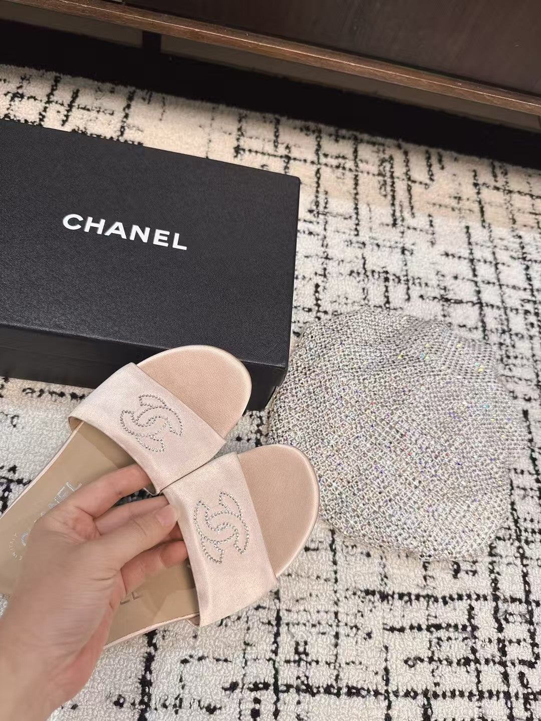 SLIPPERS IN LIGHT PINK SATIN MIX CALFSKIN