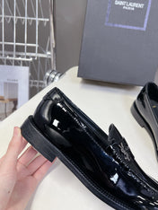 YSL 25S SAINT LAURENT LOAFERS IN BLACK PATENT CALFSKIN