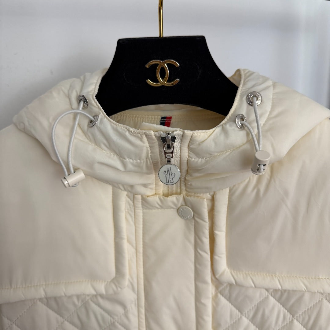 MONCLER 25S HOODED COAT 465