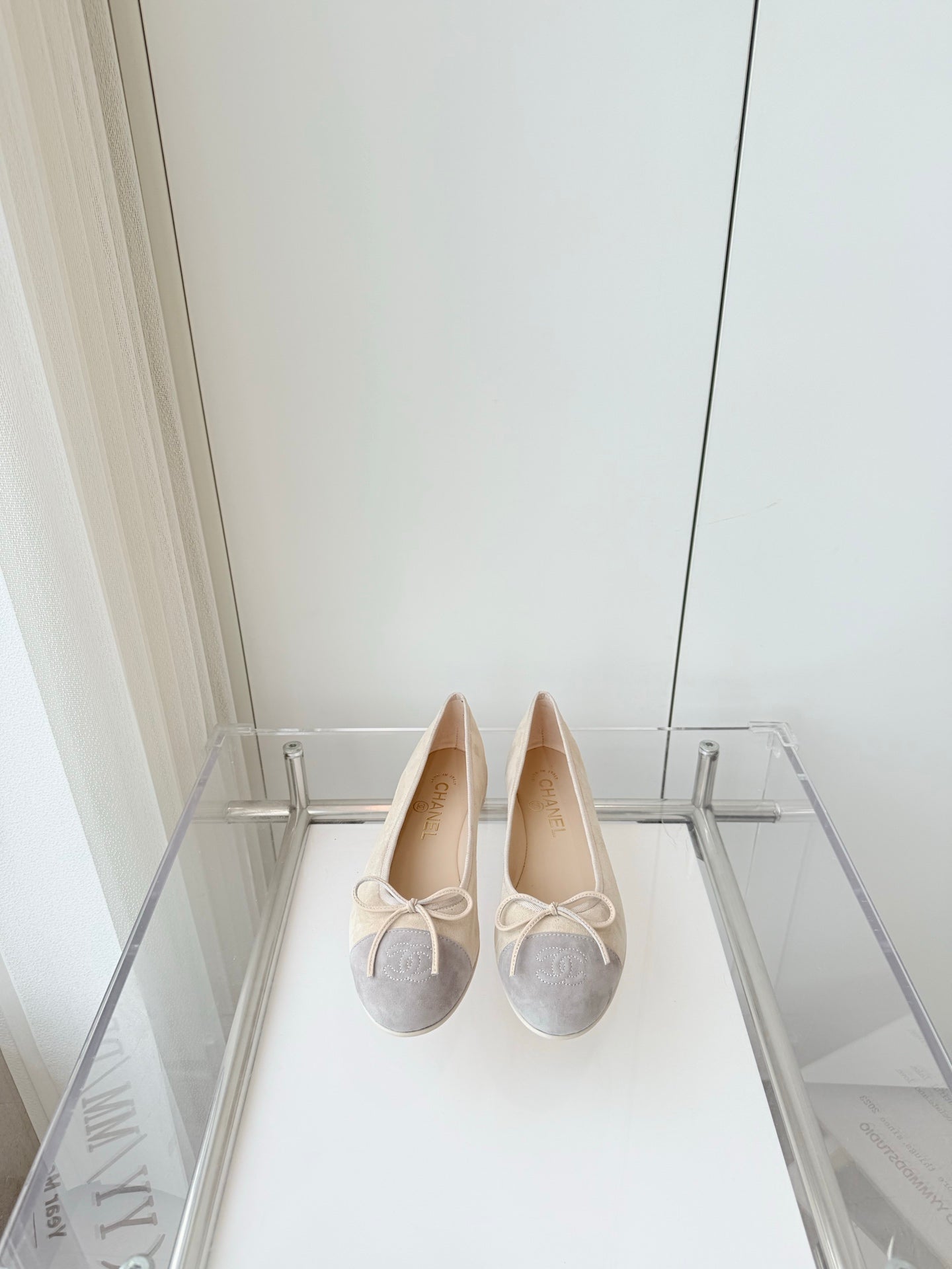 BALLET FLAT IN DOVE GRAY MIX PALE YELLOW SUEDE
