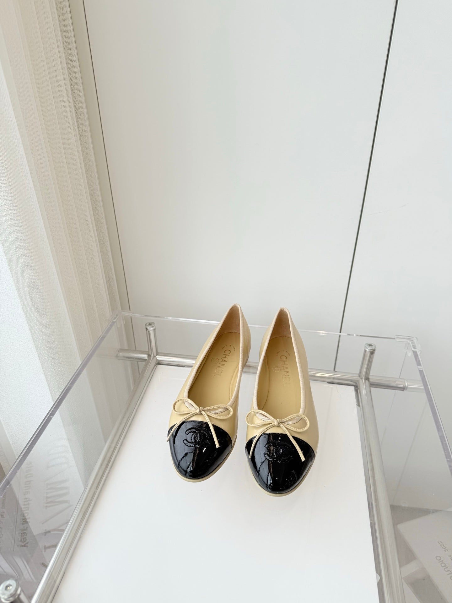 BALLET FLAT IN FLAX YELLOW MIX BLACK CALFSKIN