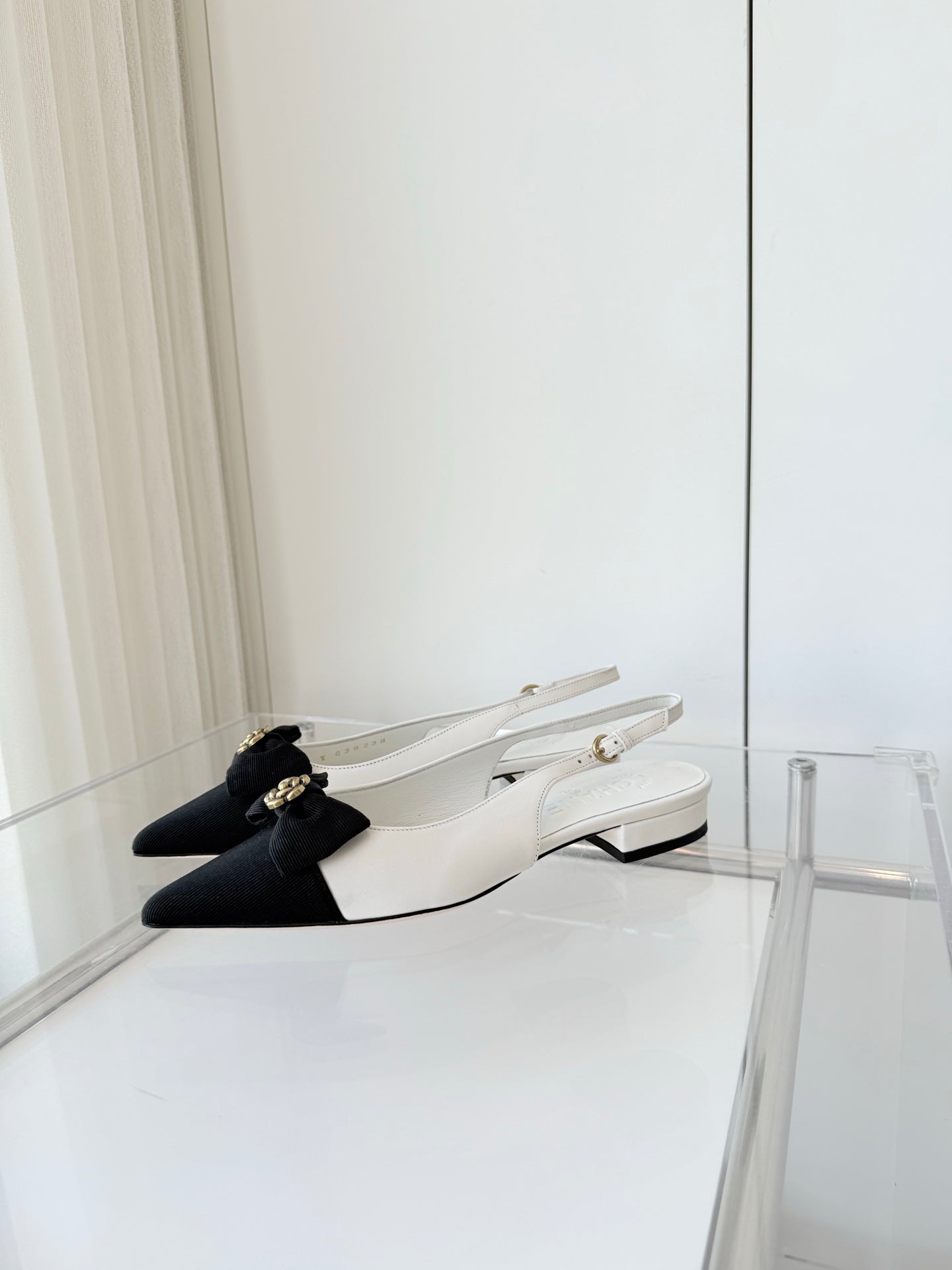 SLINGBACKS 18 MM IN WHITE CALFSKIN MIX BLACK CANVAS