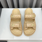 dad sandals beige patent lambskin mules