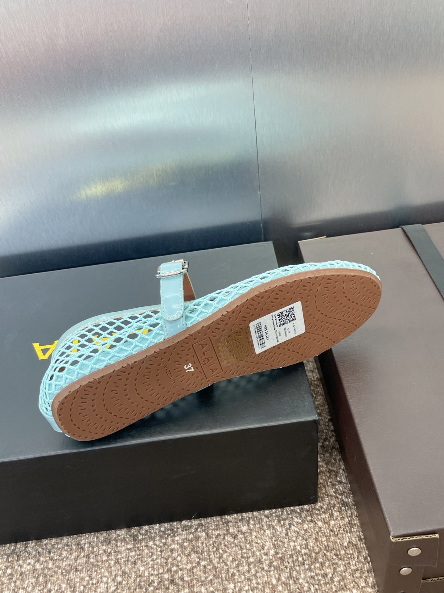 ALAIA MARY JANE FLAT 25S IN PASTEL BLUE MESH CALFSKIN