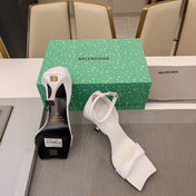 OPEN-TOE CURVED HIGH HEEL SANDALS IN WHITE SMOOTH CALFSKIN