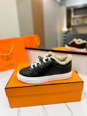 DAY SNEAKER IN BLACK CALFSKIN AND FLEECE LINING