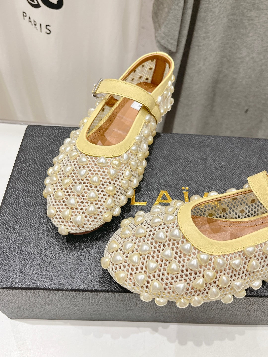 ALAIA PEARL MARY JANE SHOES IN LIGHT YELLOW MESH AND CALFSKIN