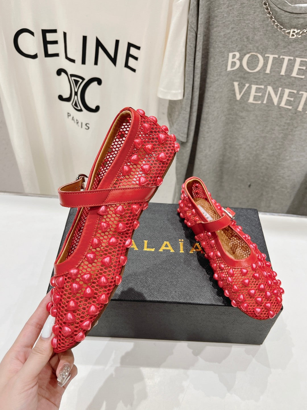 ALAIA PEARL MARY JANE SHOES IN CHERRY RED MESH AND CALFSKIN