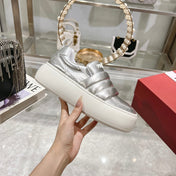 PUFFY LEATHER LOW TOP SNEAKERS IN SILVER PATENT LAMBSKIN