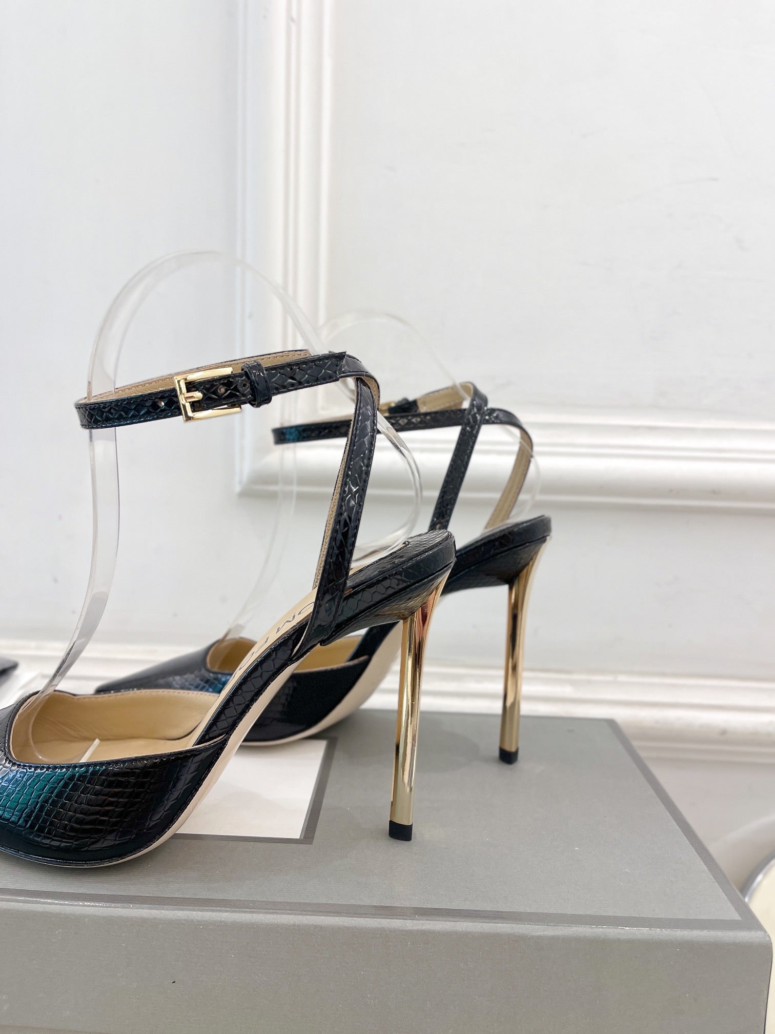 HIGH SLINGBACKS 10 CM IN BLACK SNAKE-PATTERN CALFSKIN