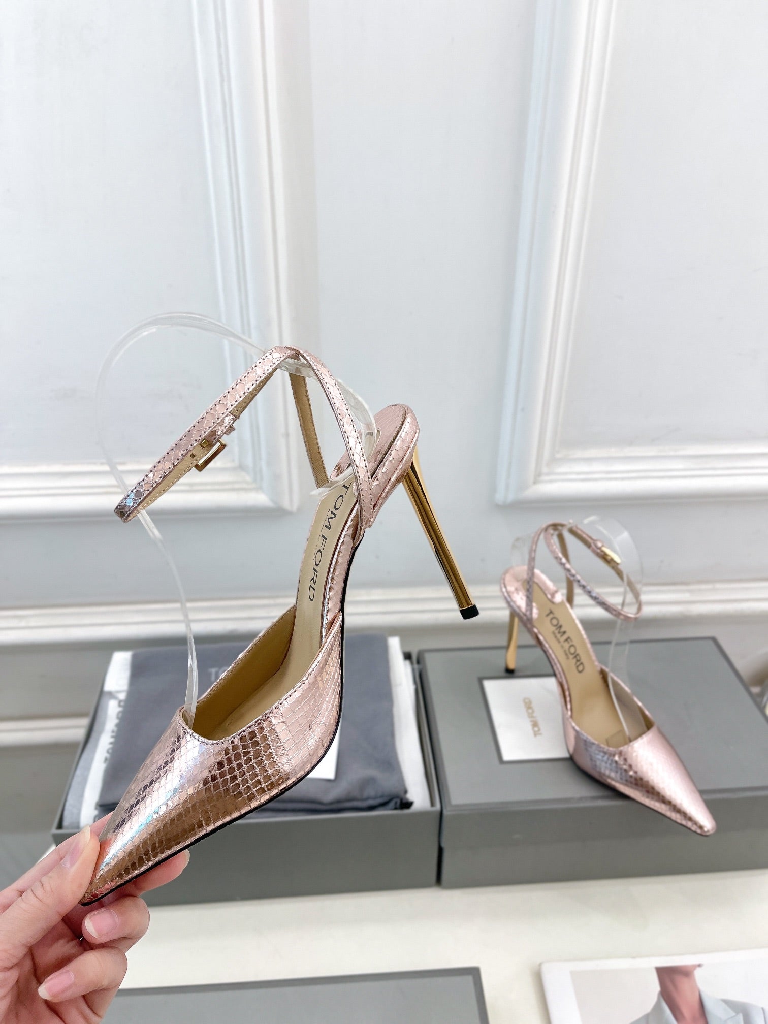 HIGH SLINGBACKS 10 CM IN LIGHT PINK SNAKE-PATTERN CALFSKIN
