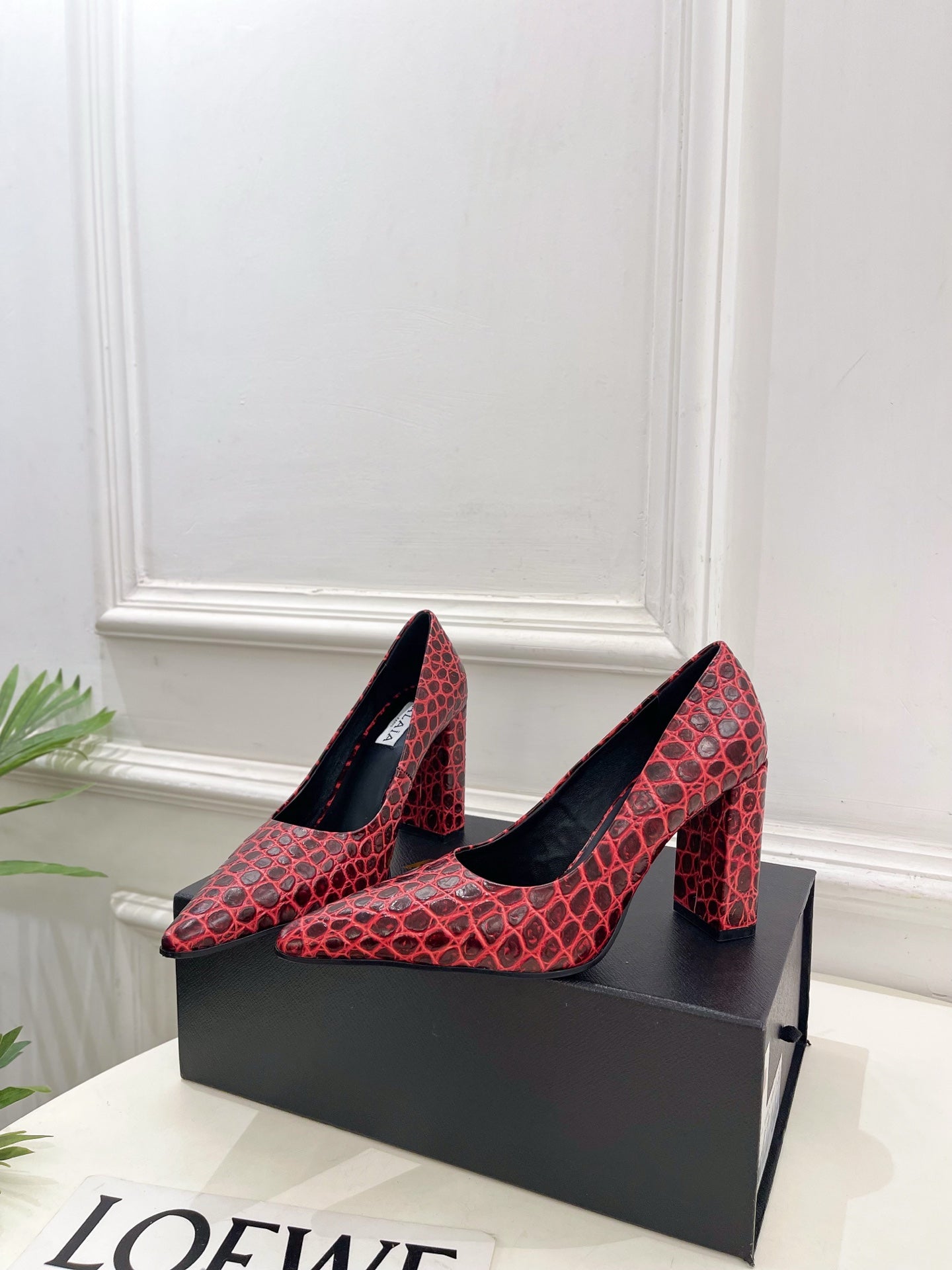 ALAIA 26S HIGH HEELS 95 MM IN DARK RED CROCODILE-EMBOSSED CALFSKIN