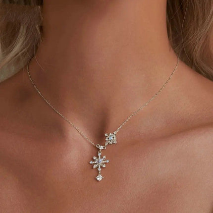 Snowflake Pendant Necklace Heart-shaped Moonstone Starburst Neck Chain