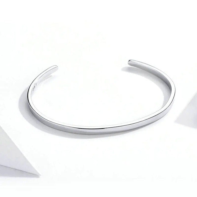 Engrave Courage Bangle "Nothing is impossible" Fashion