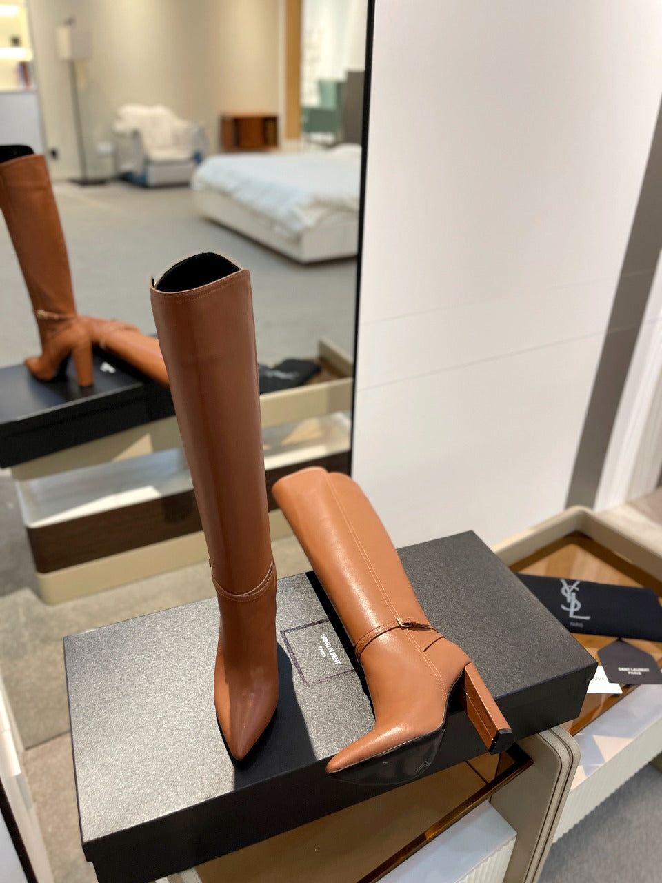 YSL 25S HIGH-HEEL KNEE-HIGH BOOTS 95 MM IN RUST BROWN LAMBSKIN