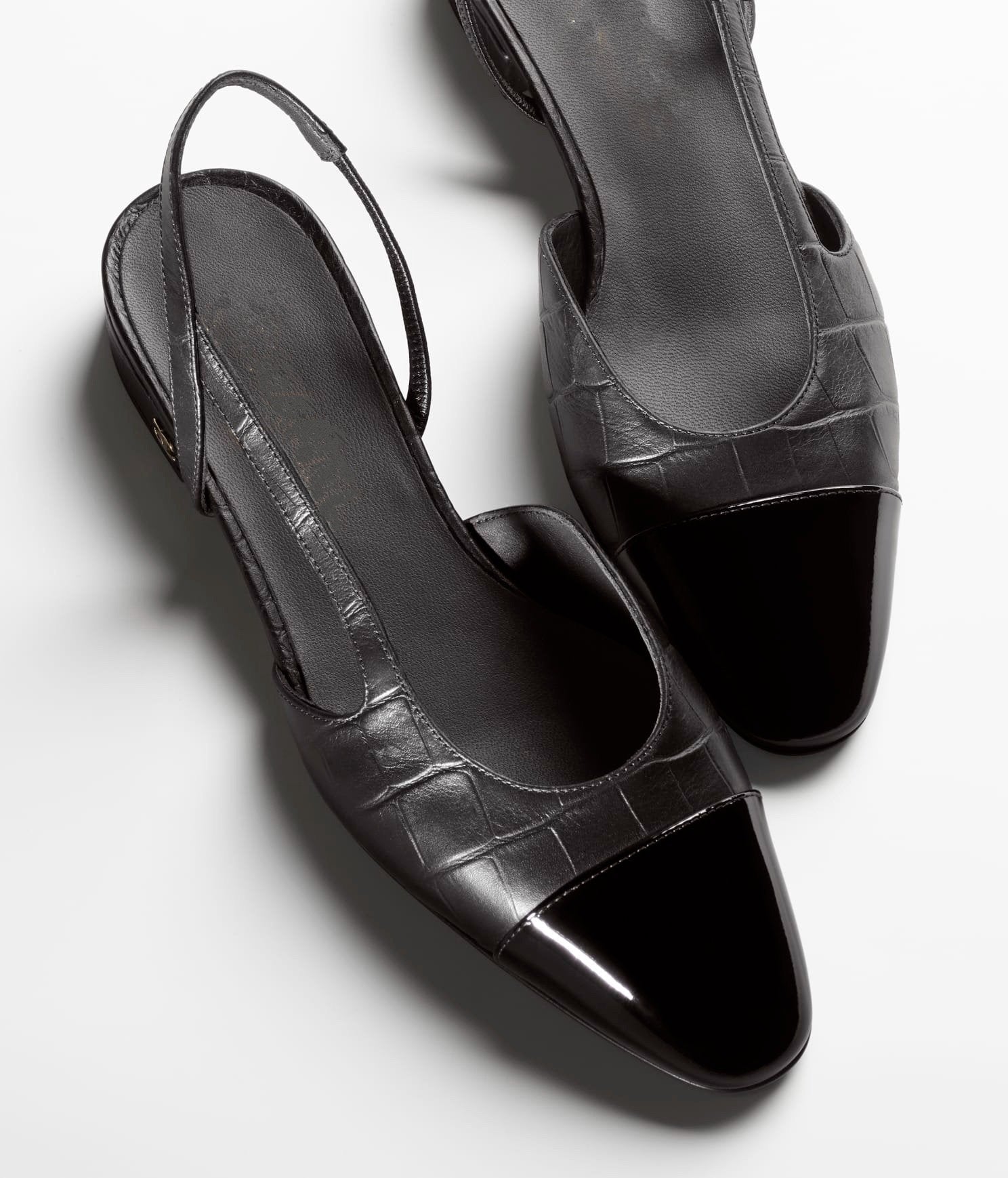 SLINGBACKS BLACK CALFSKIN PATENT