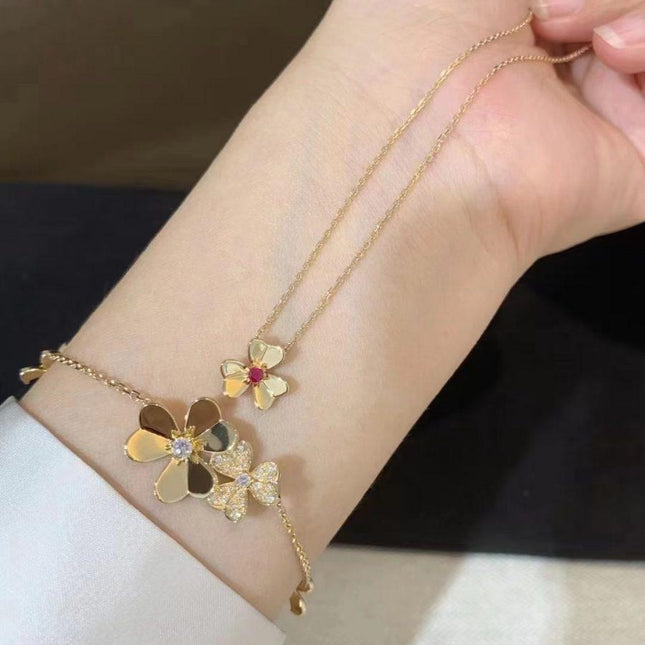 FRIVOLE GOLD FLOWER NECKLACE