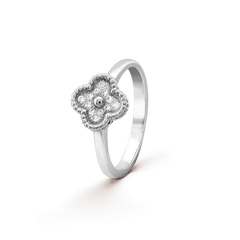 CLOVER DIAMOND RING