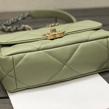 19 FLAP BAG 26 LIME LAMBSKIN