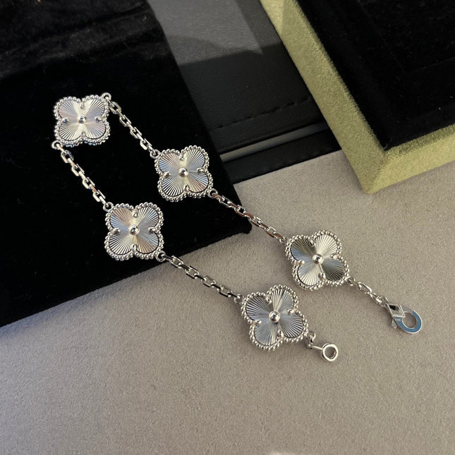 CLOVER SILVER 5 MOTIFS BRACELET